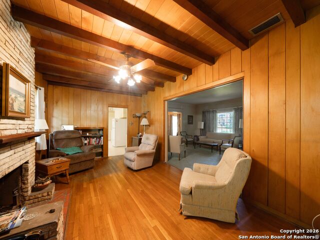 Image 16 of 25 For 908 Garraty Rd