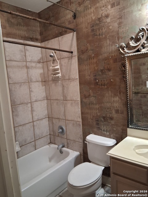 Image 14 of 43 For 13306 Ming Heights