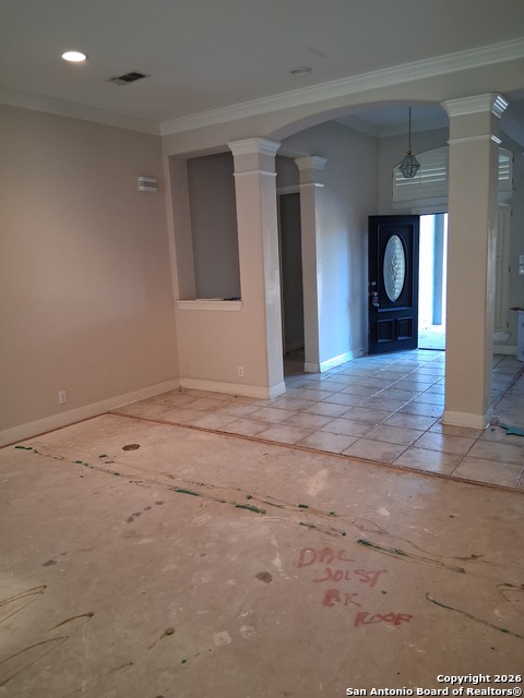 Image 2 of 43 For 13306 Ming Heights