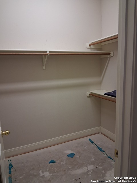 Image 31 of 43 For 13306 Ming Heights