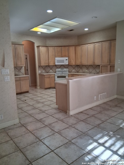 Image 33 of 43 For 13306 Ming Heights