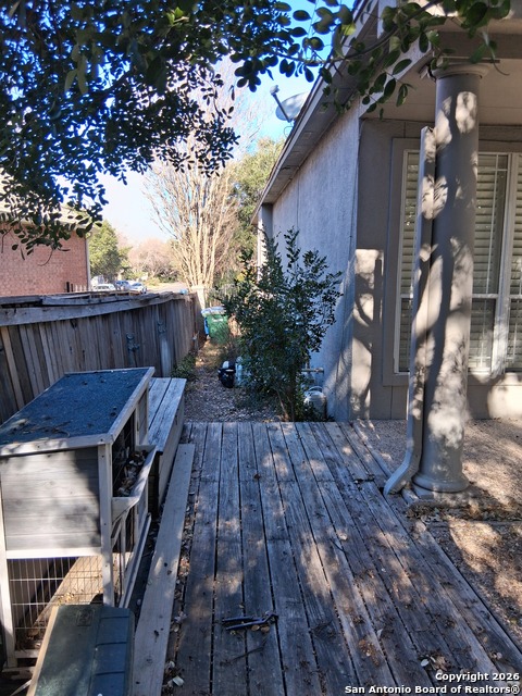 Image 38 of 43 For 13306 Ming Heights