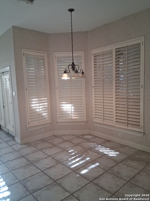 Image 4 of 43 For 13306 Ming Heights