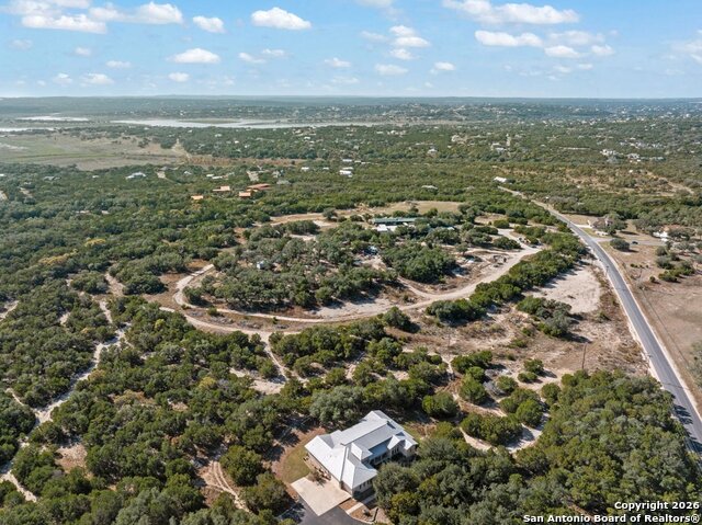 Image 11 of 38 For 901 Cedar Rise