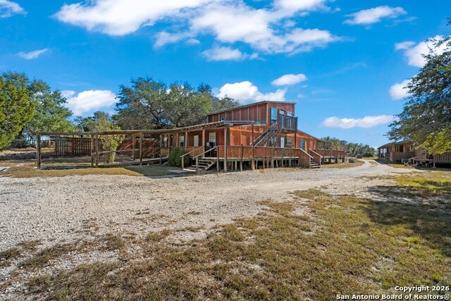 Image 18 of 38 For 901 Cedar Rise