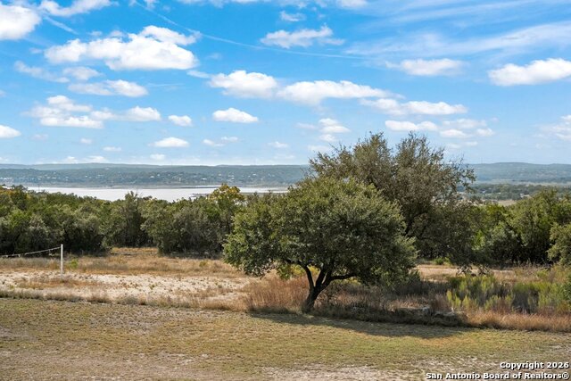 Image 29 of 38 For 901 Cedar Rise