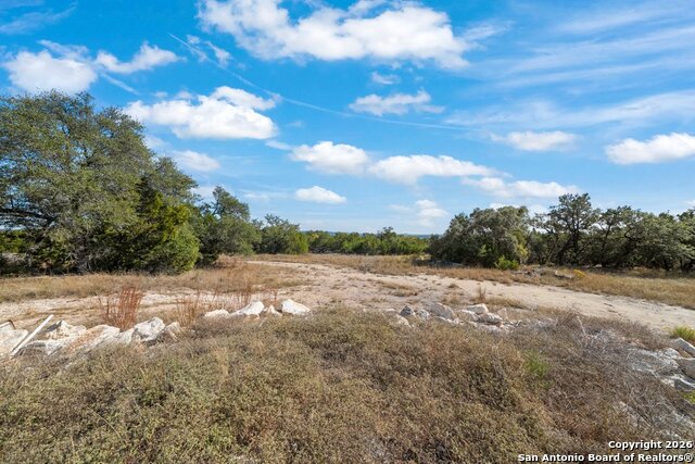 Image 32 of 38 For 901 Cedar Rise