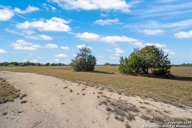 Image 37 of 38 For 901 Cedar Rise