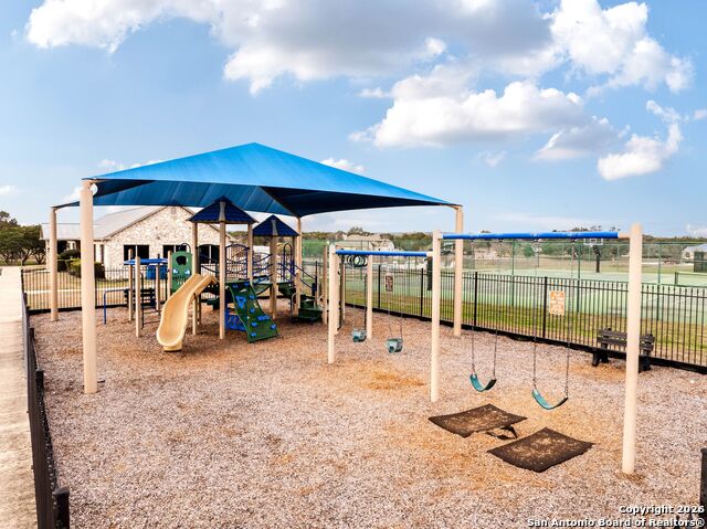 Image 76 of 91 For 10811 Zedernholz Run