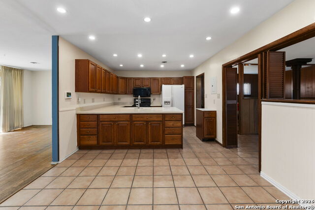 Image 11 of 28 For 4403 Diamondhead Dr