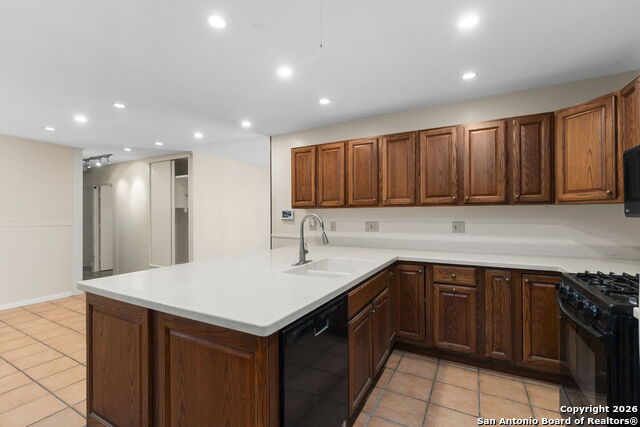 Image 12 of 28 For 4403 Diamondhead Dr