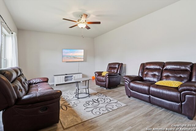 Image 7 of 28 For 632 Cypress Arbor