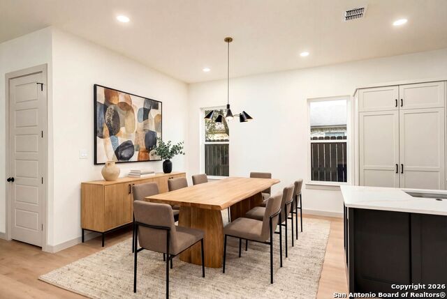 Image 15 of 69 For 118 San Antonio Blvd