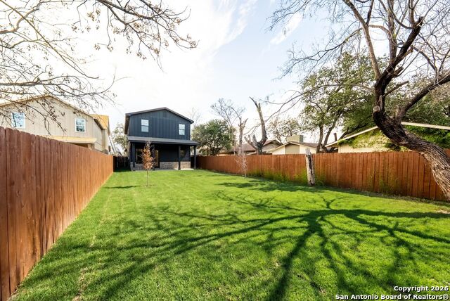 Image 38 of 69 For 118 San Antonio Blvd