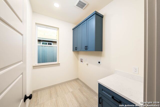 Image 8 of 69 For 118 San Antonio Blvd