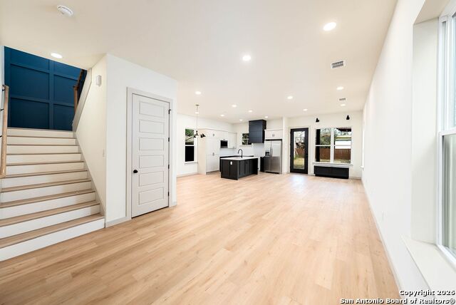 Image 9 of 69 For 118 San Antonio Blvd