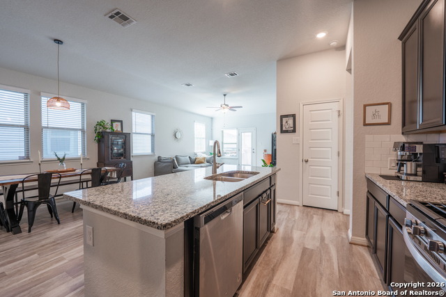 Image 10 of 39 For 4911 Ranahan Pass