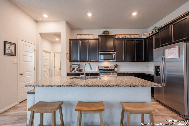 Image 11 of 39 For 4911 Ranahan Pass