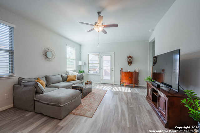 Image 18 of 39 For 4911 Ranahan Pass