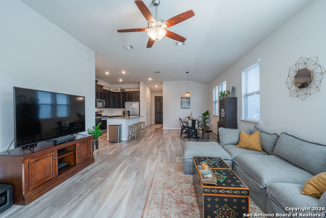 Image 19 of 39 For 4911 Ranahan Pass