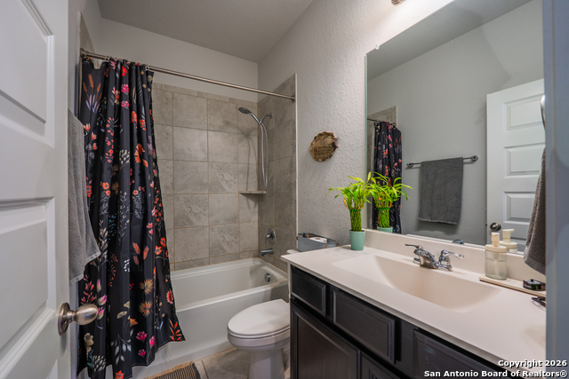 Image 32 of 39 For 4911 Ranahan Pass