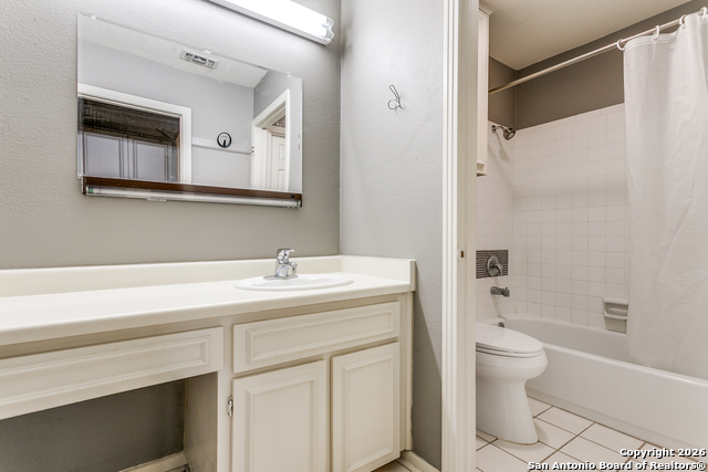 Image 8 of 12 For 165 Rampart W 104