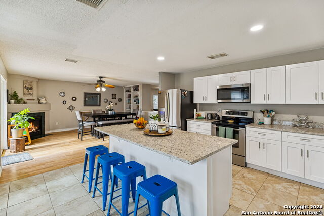 Image 19 of 48 For 4826 Limestone Well Dr