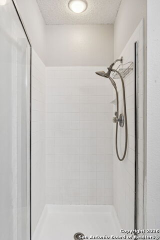 Image 30 of 48 For 4826 Limestone Well Dr