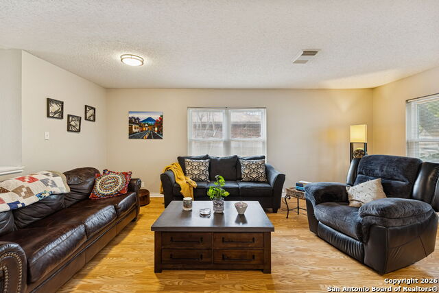 Image 9 of 48 For 4826 Limestone Well Dr