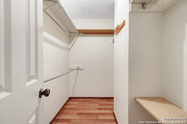 Image 22 of 30 For 8633 Datapoint  224