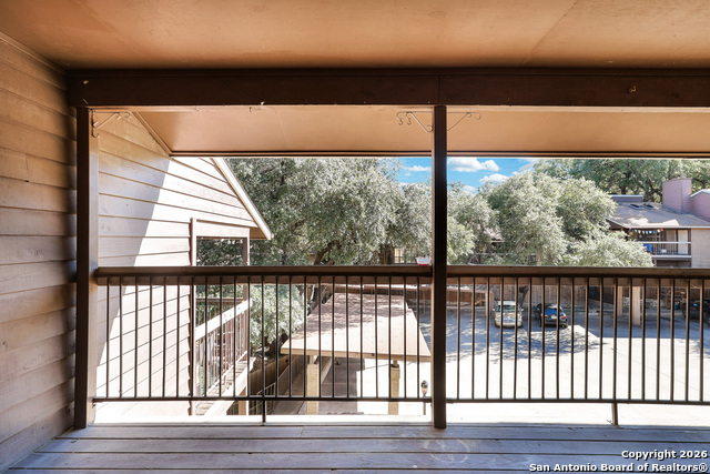 Image 24 of 30 For 8633 Datapoint  224