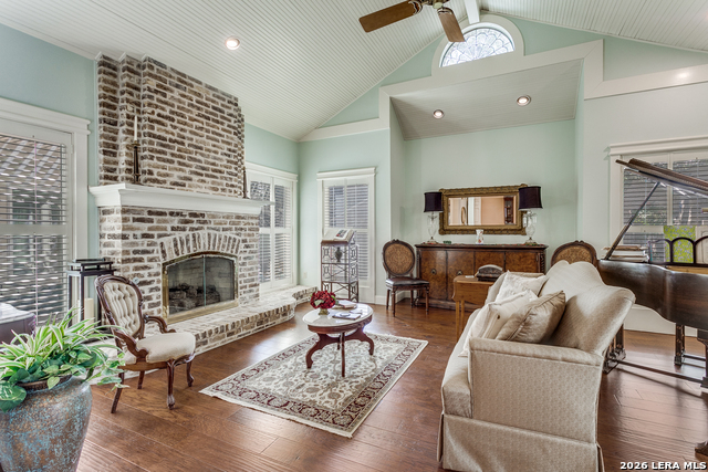 Image 6 of 18 For 2 Cheltenham