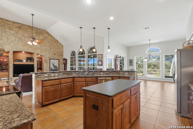 Image 34 of 55 For 122 Lantana Cerro