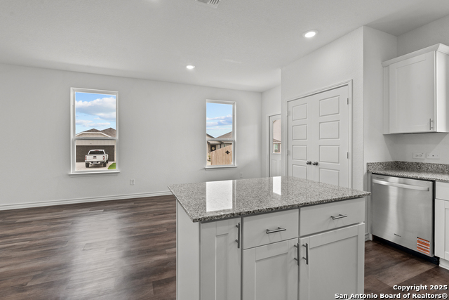 Image 18 of 36 For 5142 Flight Sail