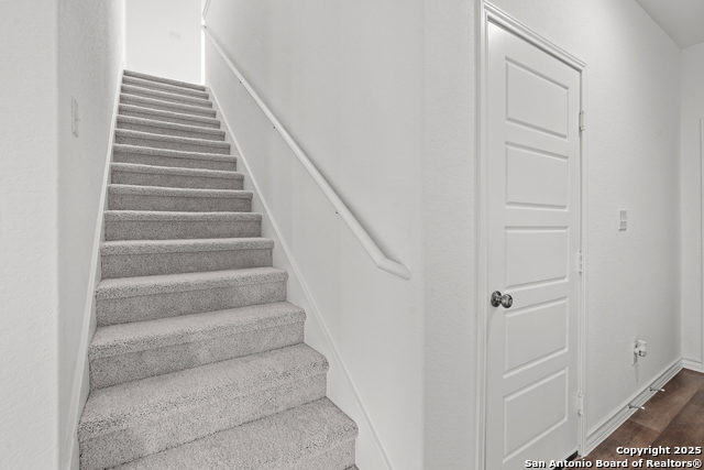 Image 28 of 36 For 5142 Flight Sail