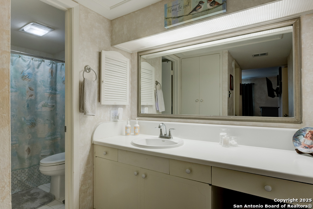 Image 24 of 25 For 6718 Callaghan Rd  307