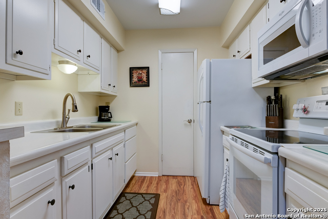 Image 7 of 25 For 6718 Callaghan Rd  307