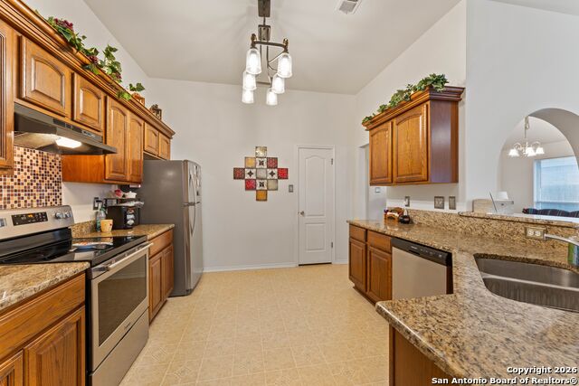 Image 10 of 35 For 13127 Forum  