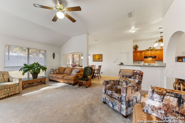 Image 7 of 35 For 13127 Forum  