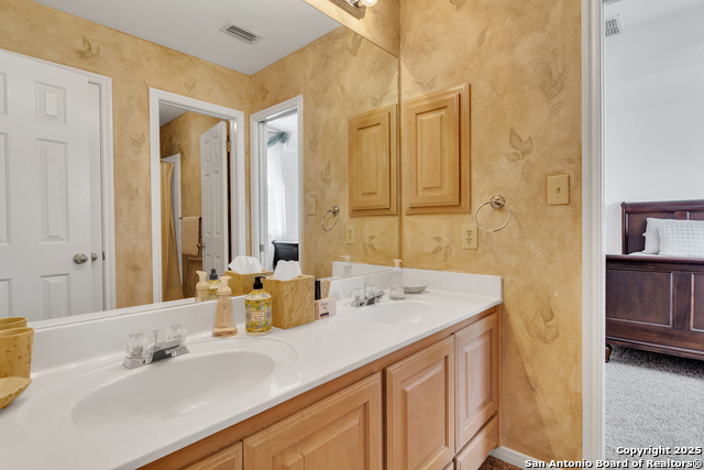 Image 41 of 52 For 3 Greens Shadow