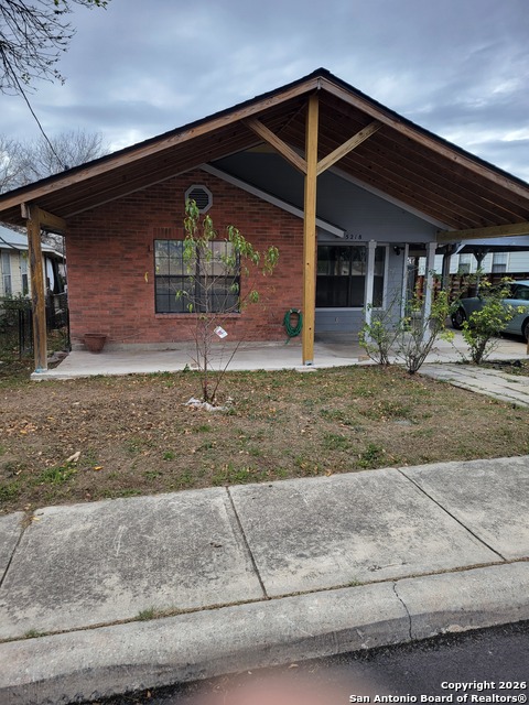 Image 2 of 14 For 5218 Bluff  