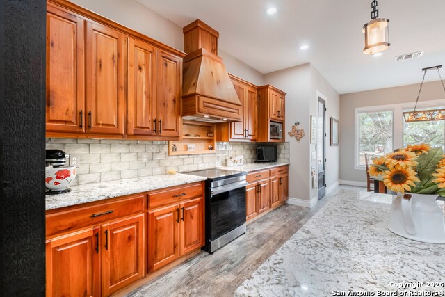 Image 15 of 99 For 103 Rio Grande Dr