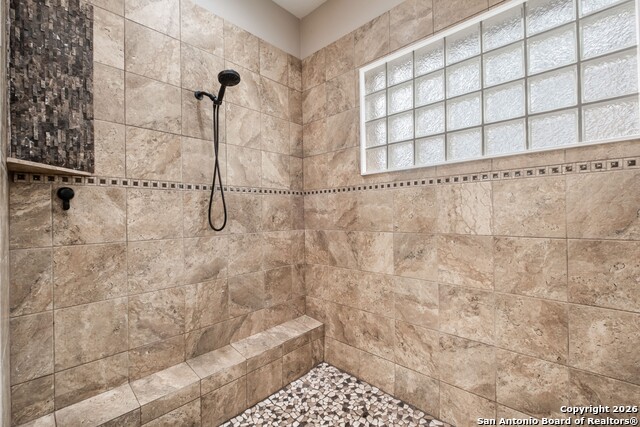 Image 27 of 99 For 103 Rio Grande Dr