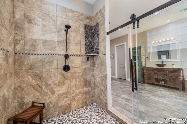 Image 28 of 99 For 103 Rio Grande Dr