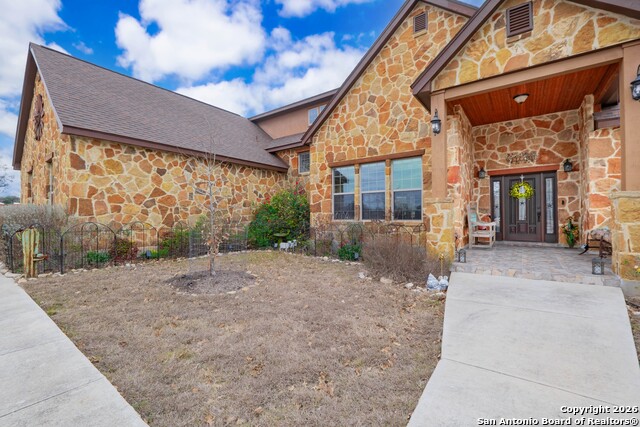 Image 3 of 99 For 103 Rio Grande Dr