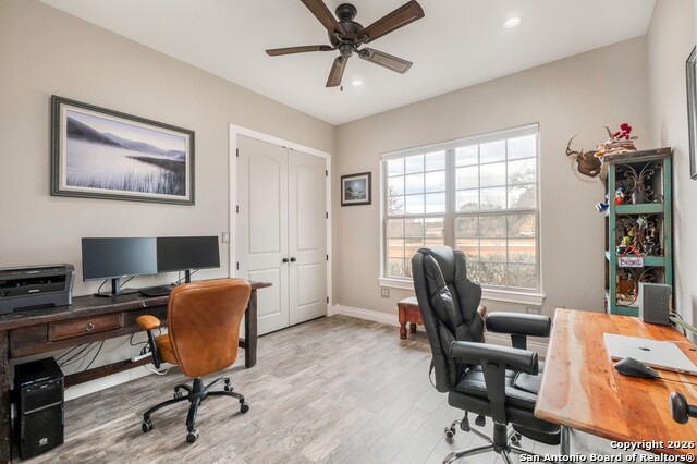 Image 31 of 99 For 103 Rio Grande Dr