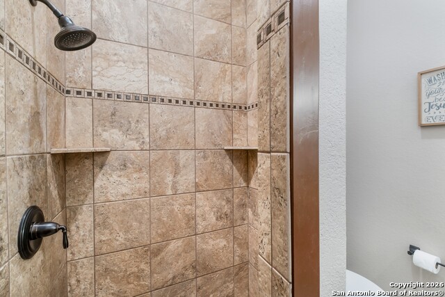 Image 34 of 99 For 103 Rio Grande Dr