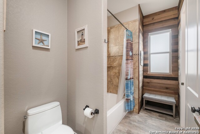 Image 38 of 99 For 103 Rio Grande Dr