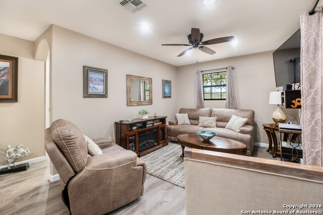 Image 71 of 99 For 103 Rio Grande Dr