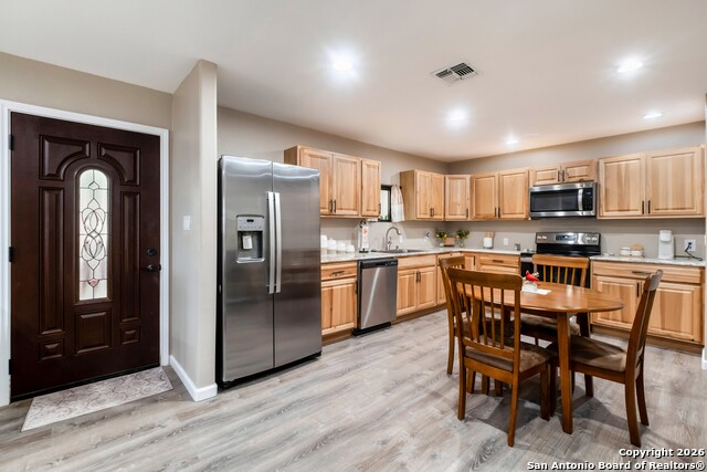 Image 73 of 99 For 103 Rio Grande Dr